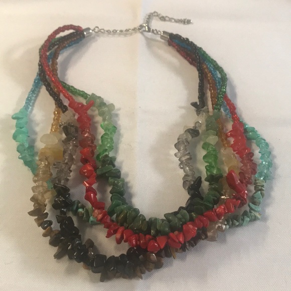 Jewelry - 18” necklace with stones
